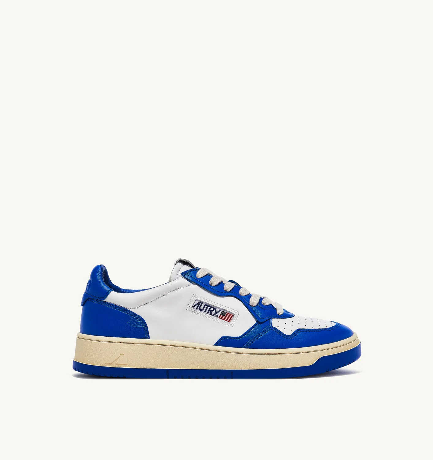 AUTRY SNEAKERS MANTWO-TONE MEDALIST LOW SNEAKERS IN LEATHER COLOR WHITE AND PRINCE BLUE