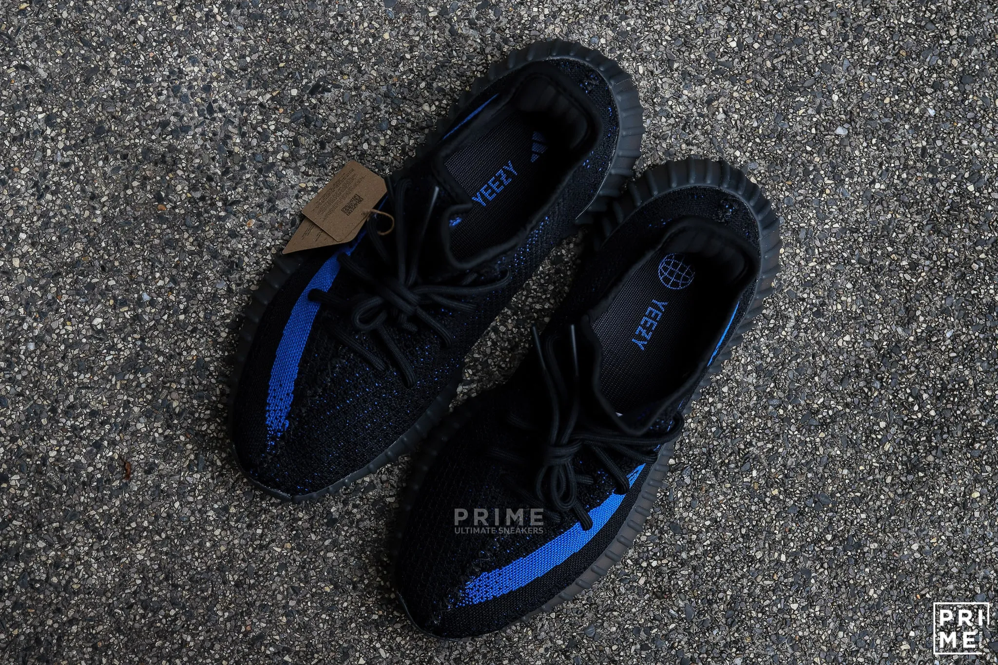 Yeezy 350 V2 Dazzling Blue (GY7164)